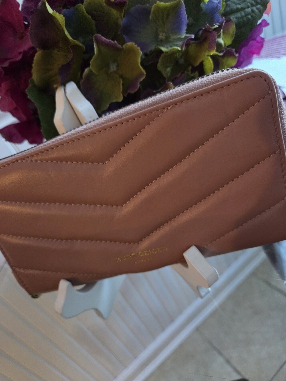 Kurt Geiger Quilted Zip Wallet in Blush Excellent